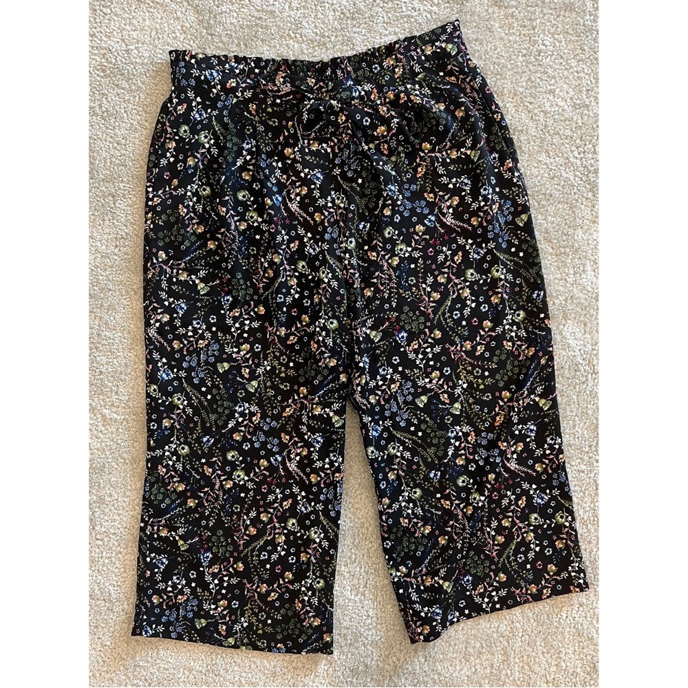Wide Leg Cropped Floral Pants